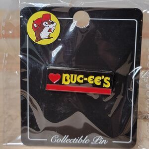 Buc-ee's Lapel Pin Heart Buc-ee's - NEW